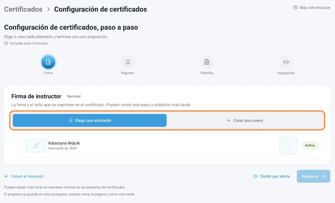 Paso Firma con la opción de elegir una firma existente o crear una nueva