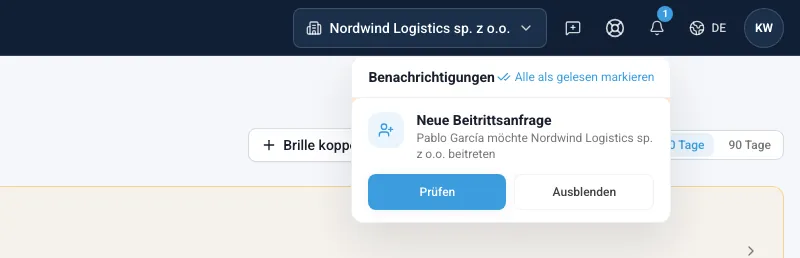 Geöffnete Benachrichtigungsliste mit einer neuen Beitrittsanfrage und den Schaltflächen Prüfen und Ausblenden